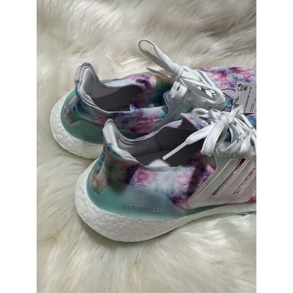 Adidas NWT women ultra boost 21 tie dye running shoes 8 1/2 - Picture 2 of 8